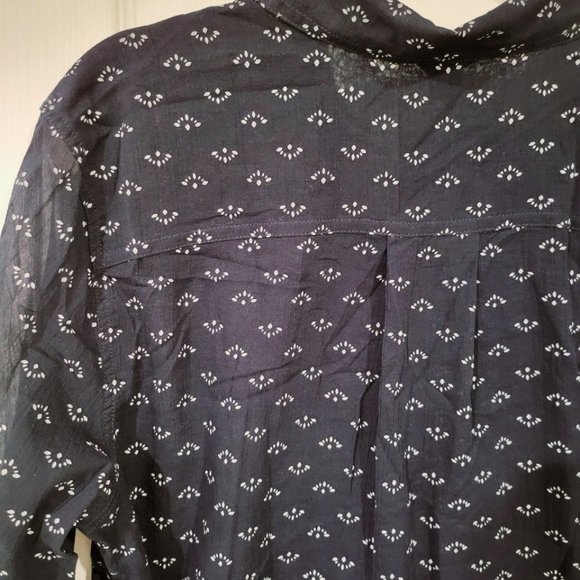 NEW WITH TAGS Elegant Pattern Blouse - EDDIE BAUER Size L - Picture 3 of 7